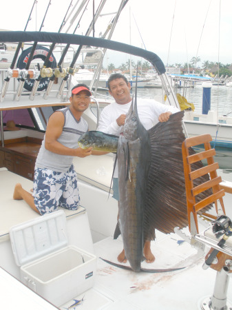 1st Mate Charlie left and Capt. Pepino with their catch of the day. 8 hr trips can produce these results on a daily basis! Come see what Puerto Vallarta Fishing is all about with www.MasterBaiters.com.mx
