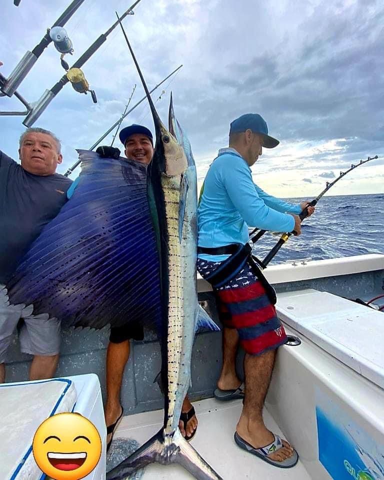 Perfect conditions for Dorado, Sailfish and Blue Marlin - Master Baiter's  Sport Fishing & Tackle Puerto Vallarta Stan