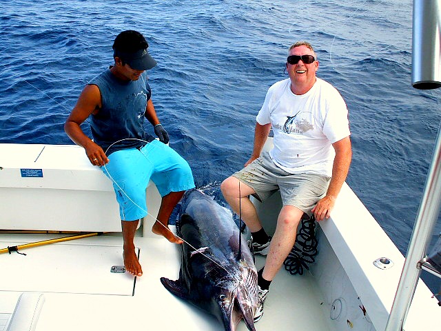 Marlin Fight Series 03 Paul Wolfe, 12 hrs, 3 days, Capt. Oscar 013